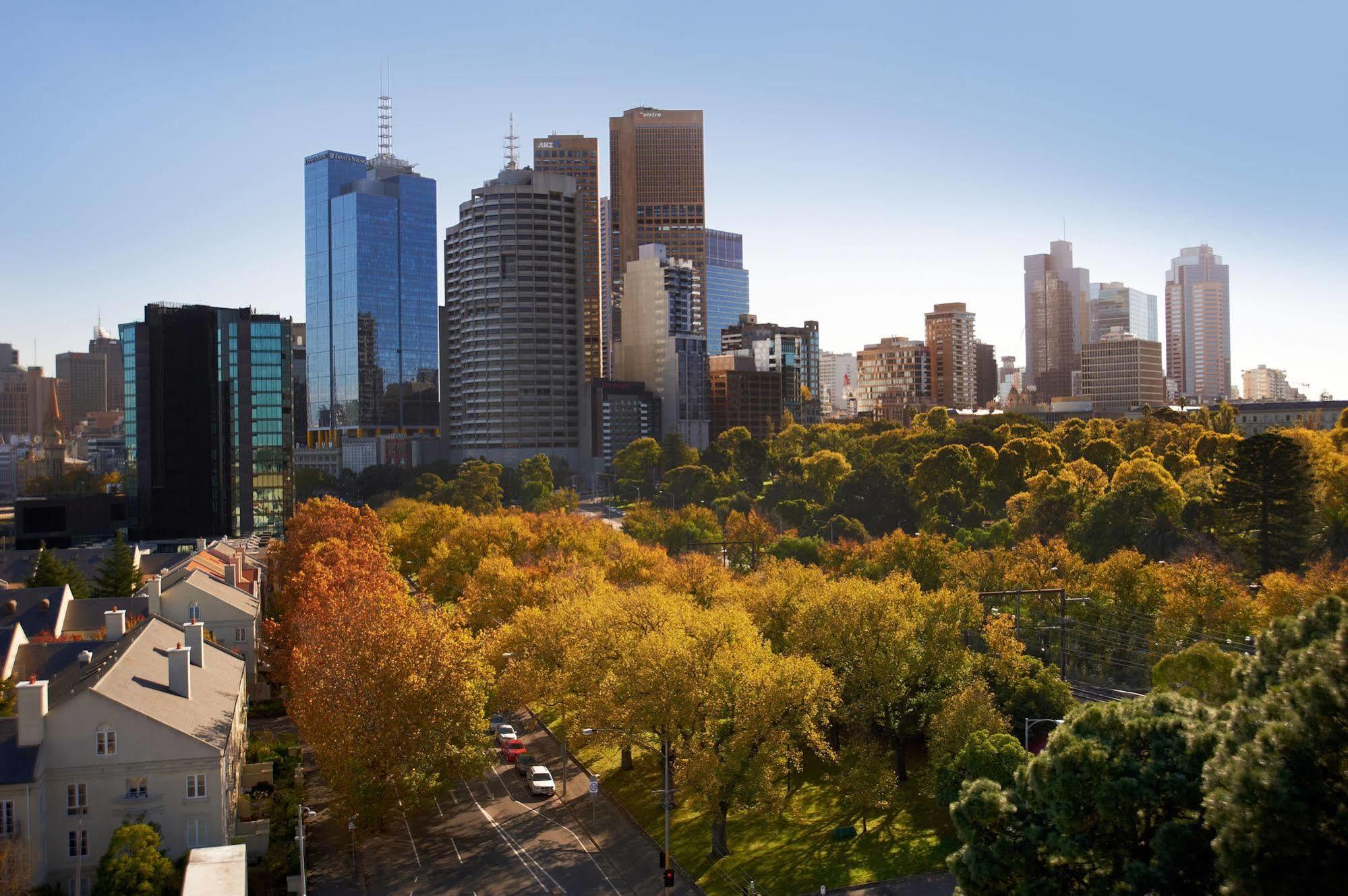 Quest Jolimont Aparthotel Melbourne Exterior photo